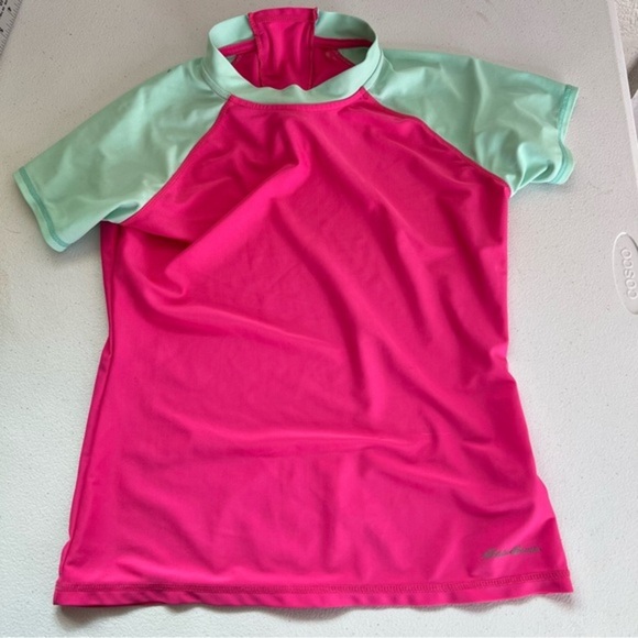 5/$25 Eddie Bauer, girls rash guard Beach short sleeve size large 14 16 - Picture 1 of 3